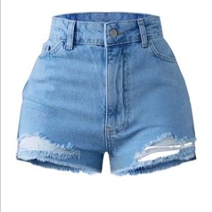 Shape Bleach Wash Ripped Hem Denim Shorts